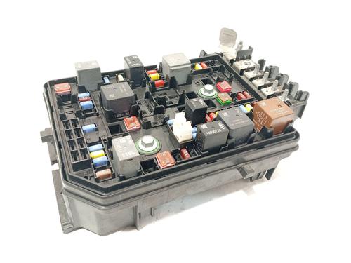 fuse-box-opel-astra-k-b16-2015-2016-2017-2018-2019-2020-2021-2022-30476583 main image