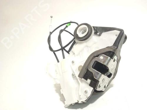 Used Front right lock TOYOTA YARIS (_P13_) 1.3 (NSP130_, NSP130) (99 hp) 7909279