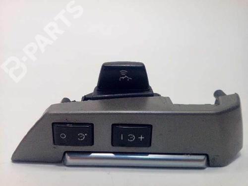 Used Steering wheel controls LAND ROVER RANGE ROVER SPORT I (L320) 3.6 D 4x4 (272 hp) 5664679