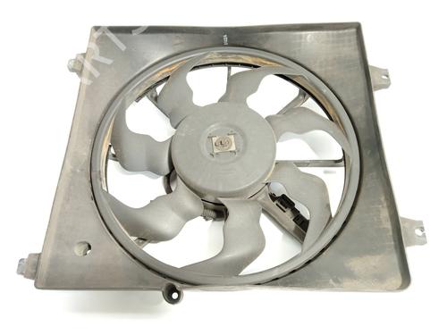 Used Radiator fan HYUNDAI SANTA FÉ II (CM) 2.2 CRDi (155 hp) 29429336