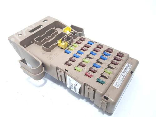 Used Fuse box Fuse box 10518882 10518882