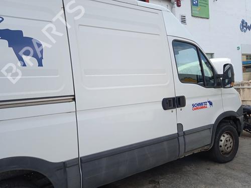 Przełącznik zespolony kolumny kierowniczej IVECO DAILY V Platform/Chassis 29S13, 29L13, 29L13D, 35S13, 35C13D, 40C13 | BP30594737I23 