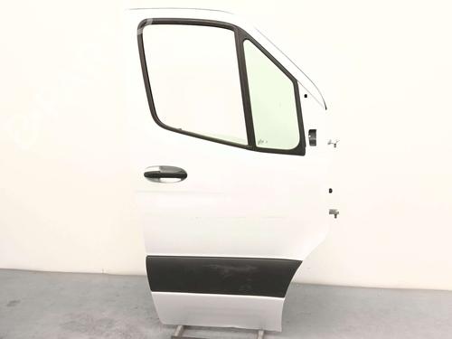 Used Right front door Right front door 37874911 37874911