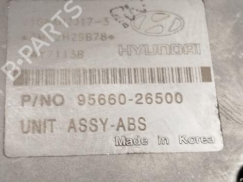 ABS pump HYUNDAI SANTA FÉ I (SM) 2.0 CRDi | BP27711217M43 