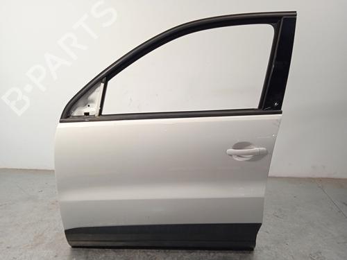 Used Left front door VW TIGUAN (5N_) 2.0 TDI (110 hp) 29119358