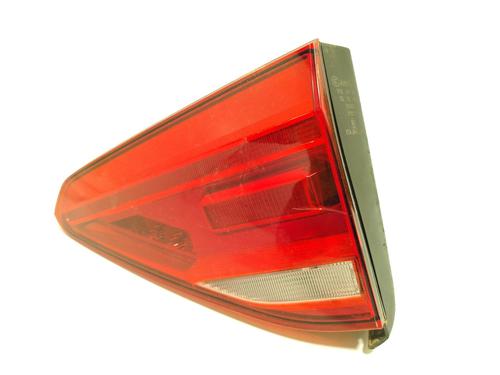 right-tailgate-light-vw-touran-5t1-2015-25723236 main image