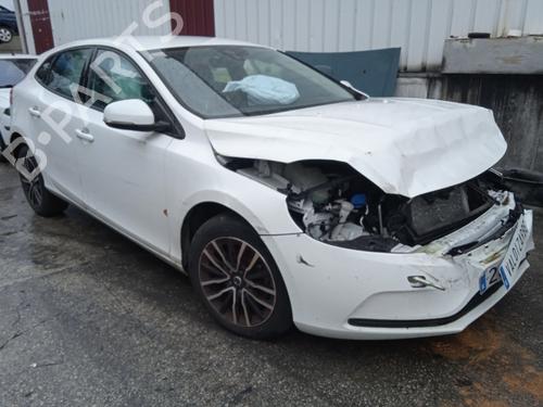 Used Parts VOLVO V40 Hatchback (525)  D2  2290674