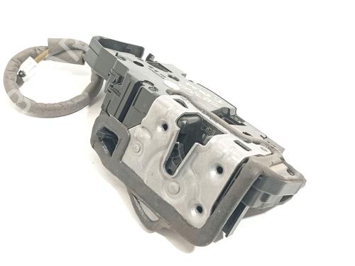 rear-right-lock-mercedes-benz-cla-c118-2019-36352868 main image