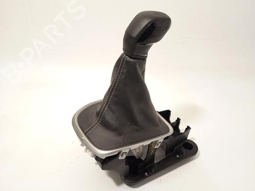 Used Gear lever CITROËN C3 III (SX) 1.2 PureTech 82 (83 hp) 28153411