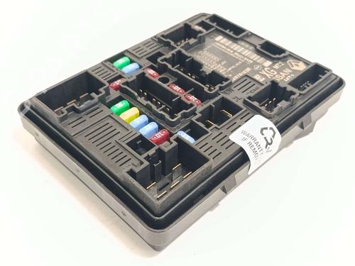 Used Fuse box Fuse box 38483059 38483059
