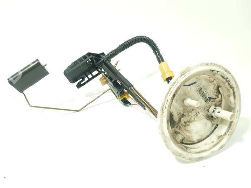 Used Fuel pump BMW 5 (E60) 520 d (150 hp) 10936340