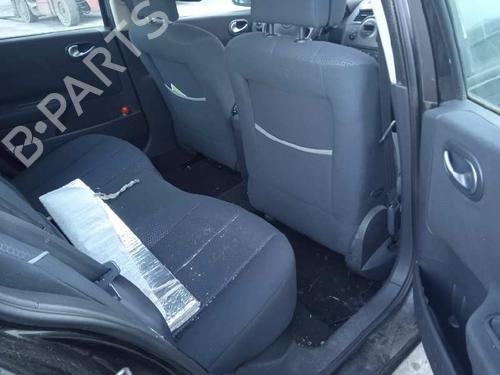 Right headlight RENAULT MEGANE II Saloon (LM0/1_) 1.6 16V (LM1R, LM0C) | BP11526125C29