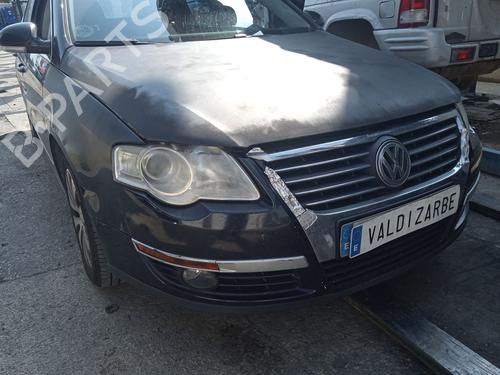 Right headlight VW PASSAT B6 Variant (3C5) 2.0 TDI 16V | BP28153166C29