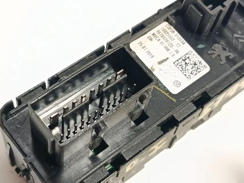 Left front window switch OPEL CROSSLAND X / CROSSLAND (P17, P2QO) 1.5 Turbo D (75) | BP34123997I27 - Image 4