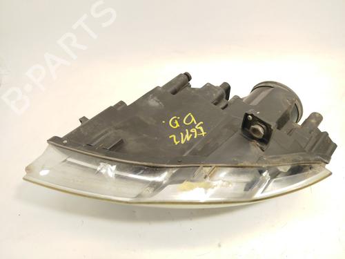 Right headlight VW PASSAT B6 Variant (3C5) 2.0 TDI 16V | BP28153166C29