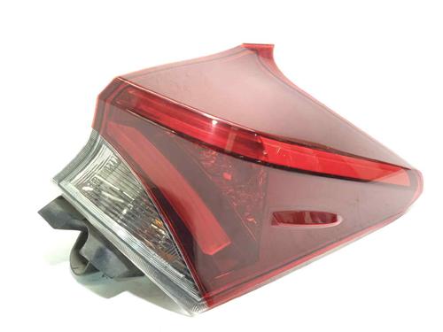 Used Right taillight TOYOTA AURIS (_E18_) 1.6 D4-D (WWE185_) (112 hp) 17678549