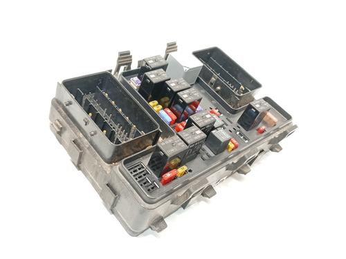 Used Fuse box Fuse box 32299462 32299462