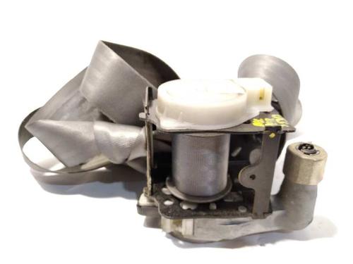 Used Front right seatbelt SSANGYONG RODIUS I 2.7 Xdi (165 hp) 8899844