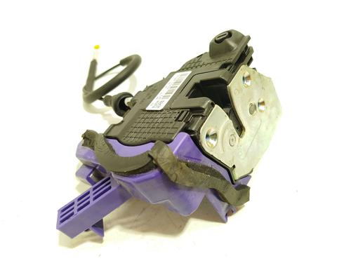 rear-left-lock-kia-carens-iv-2013-29933062 main image