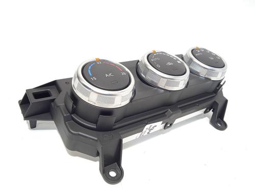 Used Climate control Climate control 25889687 25889687