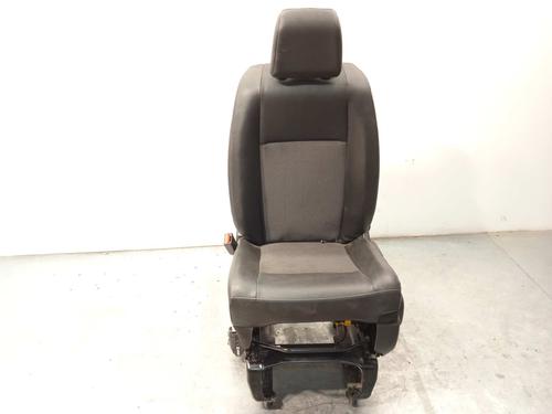left-front-seat-citroen-jumpy-iii-van-v_-1616756780-1616753480-1616753280-2016-17072521 main image