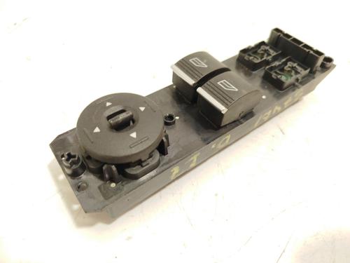 Used Left front window switch Left front window switch 32044054 32044054