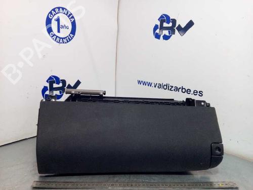 Used Glove box LEXUS IS II (_E2_) 220d (ALE20) (177 hp) 1088097