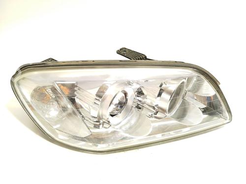 Used Right headlight CHEVROLET CAPTIVA (C100, C140) 2.0 D 4WD (150 hp) 29334240