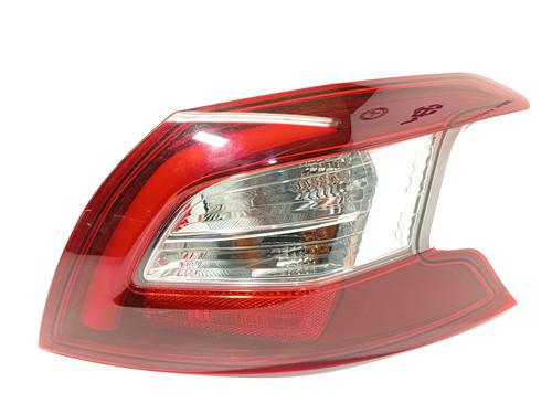 Used Right taillight Right taillight PEUGEOT 308 II (LB_, LP_, LW_, LH_, L3_) 1.6 BlueHDi 120 (120 hp) 30876863 30876863