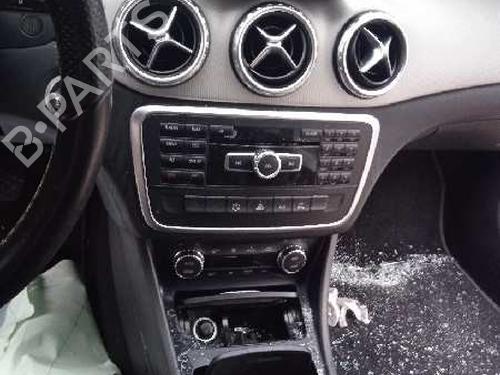Front left window mechanism MERCEDES-BENZ GLA-CLASS (X156) GLA 200 CDI / d (156.908) | BP9824056C22