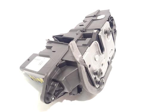 rear-left-lock-volvo-xc40-536-31440999-2017-18270430 main image