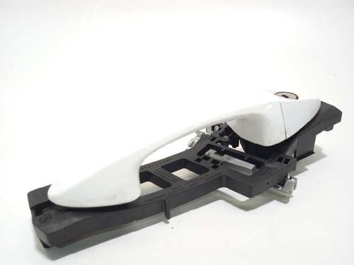 Used Front left exterior door handle FORD ECOSPORT 1.0 EcoBoost (100 hp) 13208791