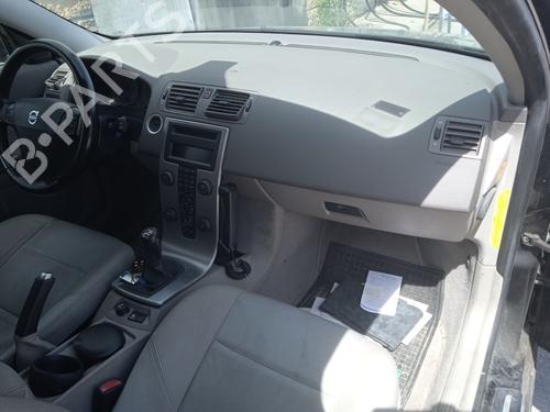 Right headlight VOLVO V50 (545) 2.0 D | BP28139153C29 