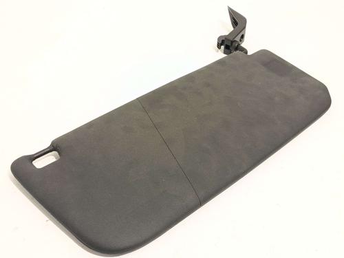 Used Right sun visor Right sun visor 37992302 37992302