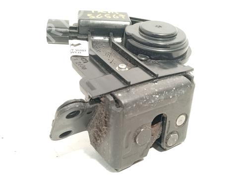 Used Tailgate lock TOYOTA VERSO (_R2_) 2.0 D-4D (AUR20_, AUR20R) (126 hp) 28422234