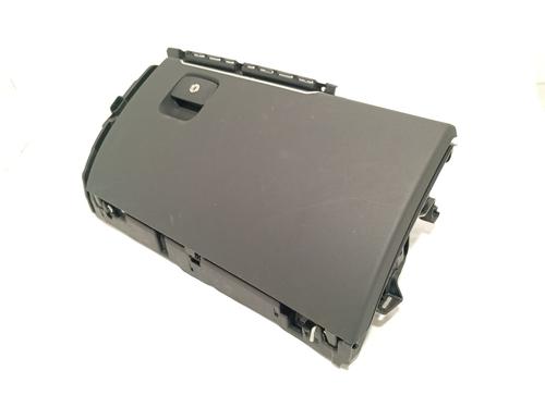Glove box JAGUAR F-PACE (X761) 2.0 TD4 AWD | BP37418161C95 - Image 2
