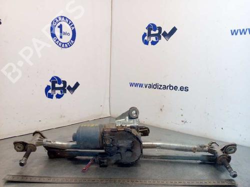 Used Front wiper motor Front wiper motor 3352466 3352466
