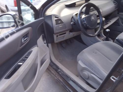 Fuse box CITROËN C4 I (LC_) 1.6 HDi | BP27808117E1