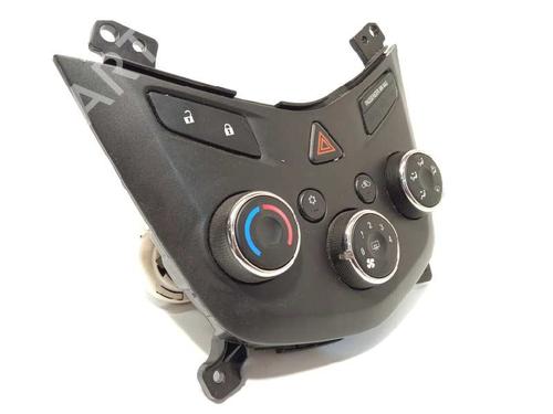 Used Climate control Climate control 9848777 9848777