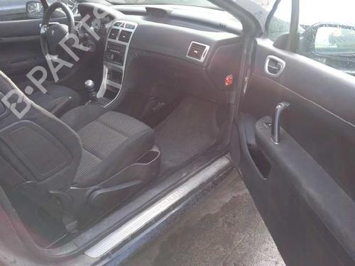 Left mirror PEUGEOT 307 CC (3B) 2.0 HDi 135 | BP17117369C26 