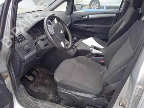 Left headlight OPEL ZAFIRA / ZAFIRA FAMILY B (A05) 1.7 CDTI (M75) | BP24925592C28 