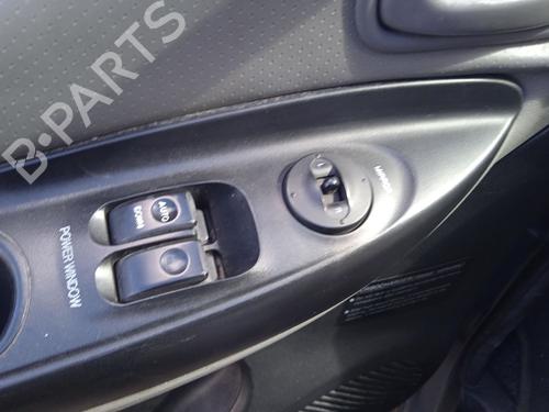 Right headlight HYUNDAI H-1 / STAREX Bus (A1) 2.5 CRDi | BP19775985C29 