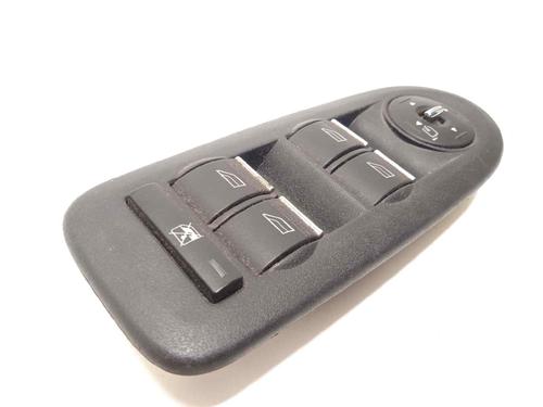Used Left front window switch Left front window switch 17103348 17103348