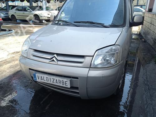 Left headlight CITROËN BERLINGO / BERLINGO FIRST MPV (MF_, GJK_, GFK_) 2.0 HDI 90 (MFRHY) | BP28124468C28 