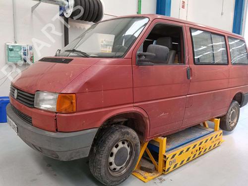 Brugte VW TRANSPORTER T4 Bus (70B, 70C, 7DB, 7DK, 70J, 70K, 7DC, 7DJ) 2.5 4823198