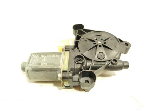 Used Left front window motor Left front window motor 32019665 32019665