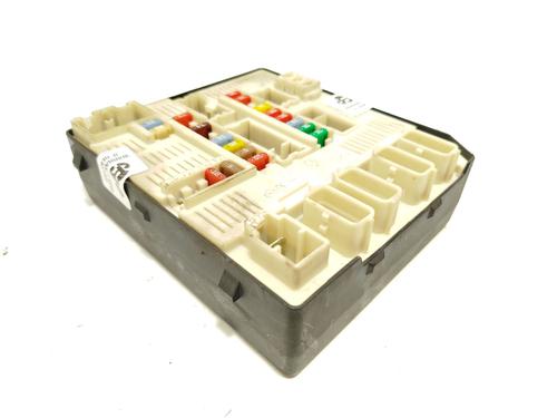Used Fuse box RENAULT LAGUNA III (BT0/1) 2.0 dCi (BT01, BT08, BT09, BT0E, BT0K, BT12, BT1C, BT1D,... (150 hp) 30487646