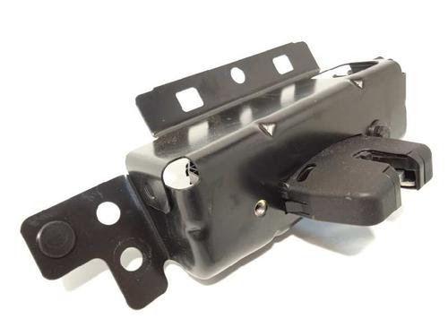 Used Tailgate lock Tailgate lock 8305027 8305027