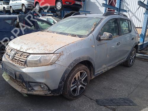 Gebruikte DACIA SANDERO II 1.0 LPG (B8ML) (101 hp) 4320559 Onderdelen