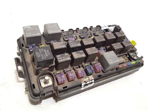 Used Fuse box Fuse box 16978323 16978323